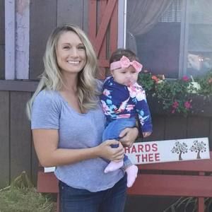 Meet your Posher, Holli